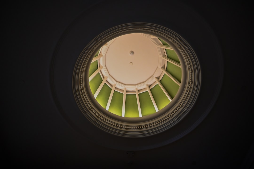 Photo ceiling lighting